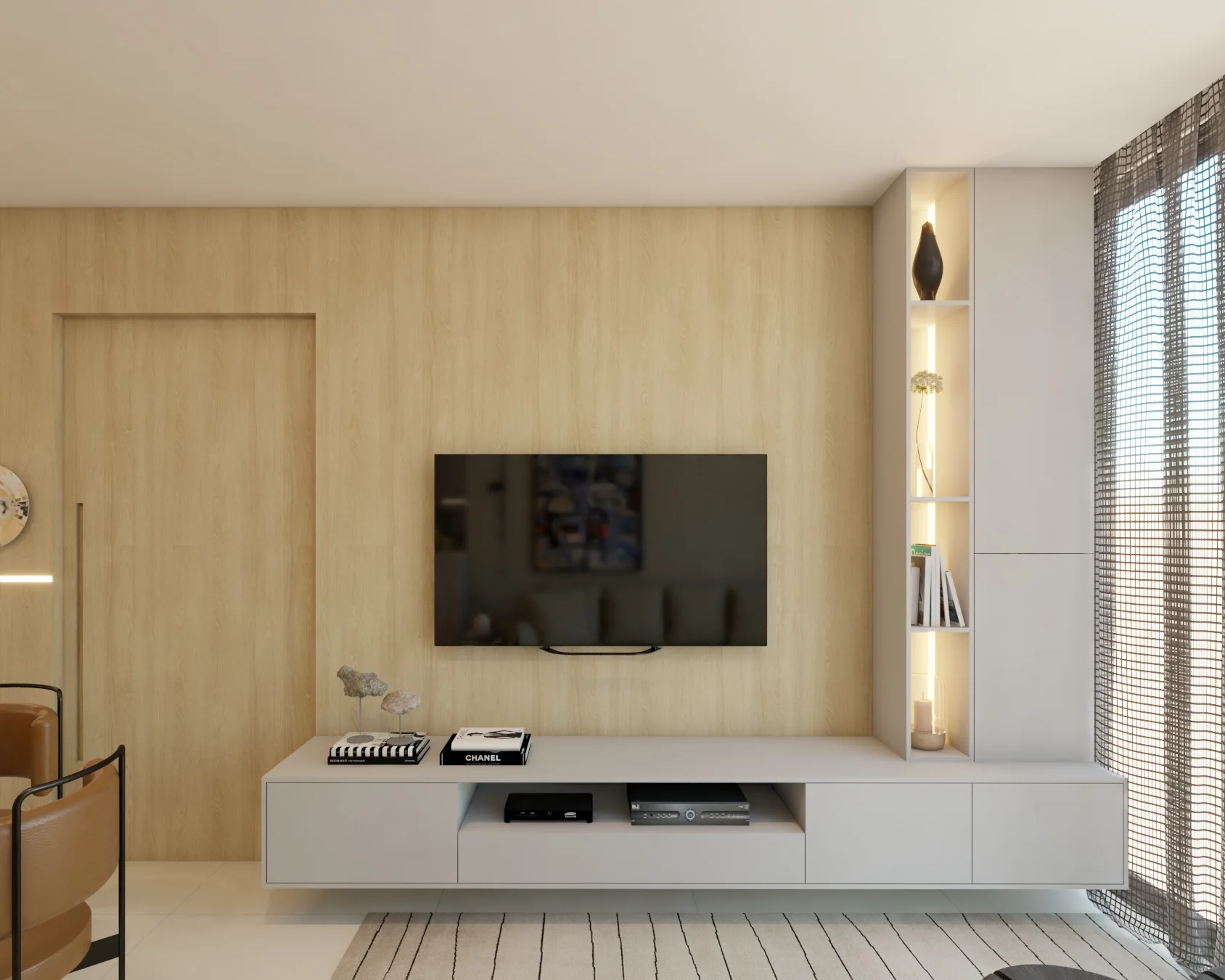 Parede de madeira com painel de televisão e luz natural filtrada